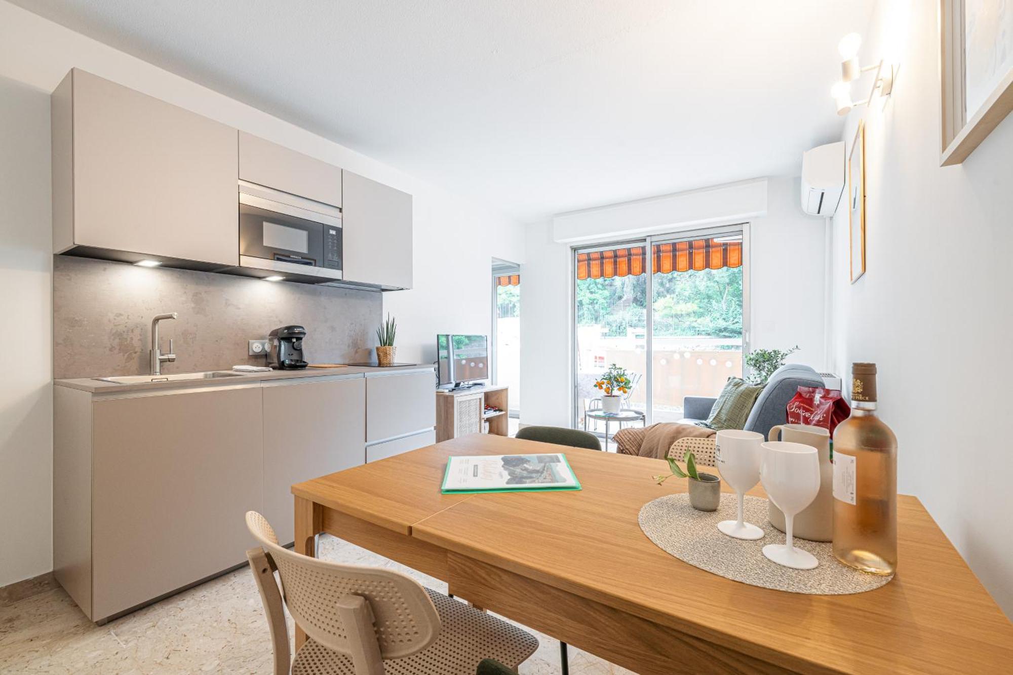 Appartement 2P Renove Avec Terrasse Au Port De Nice Buitenkant foto