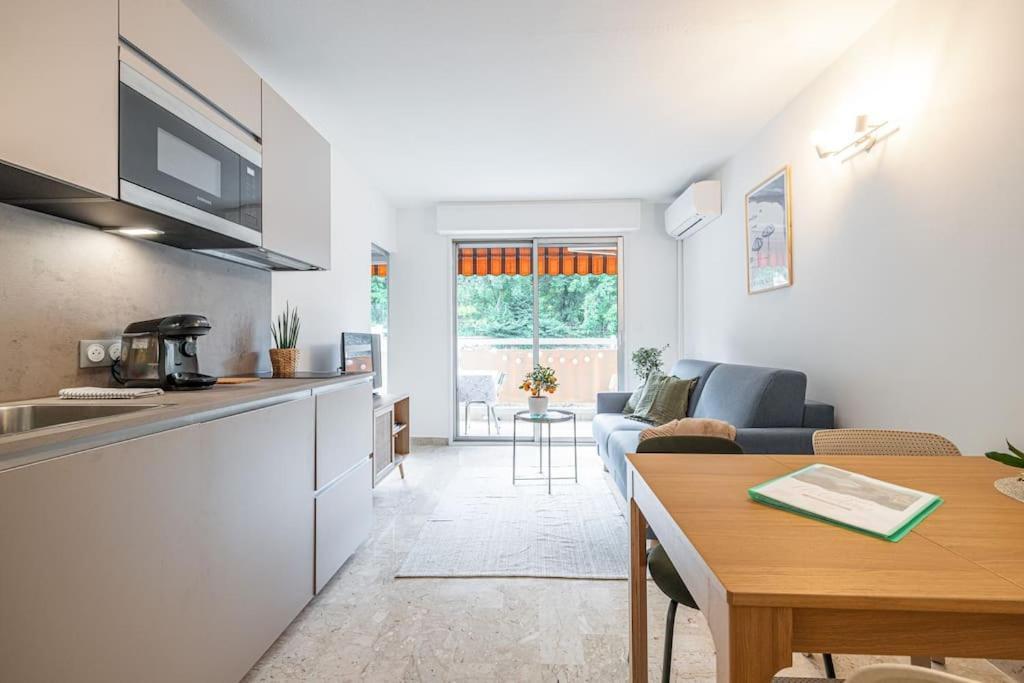 Appartement 2P Renove Avec Terrasse Au Port De Nice Buitenkant foto
